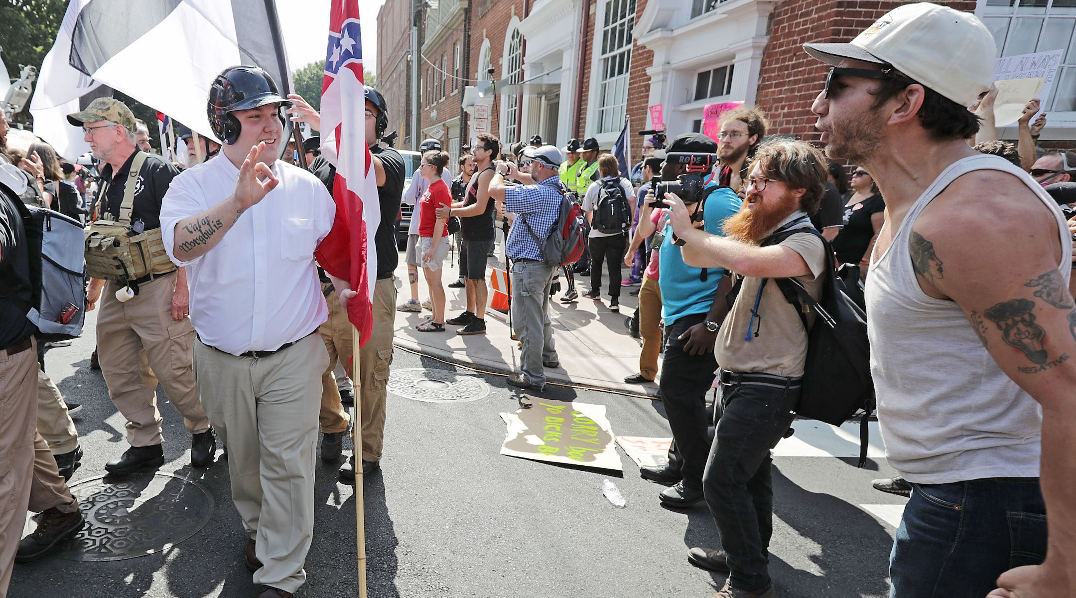Far-right activists and counterprotesters clash at the "Unite the Right" rally on August 12, 2017 in Charlottesville, Virginia. (Chip Somodevilla/Getty Images)