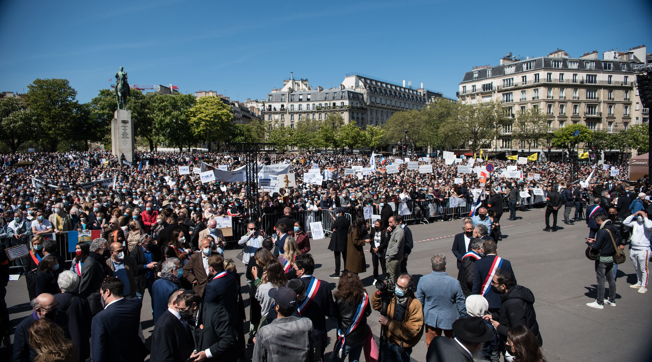 In protest rallies, tens of thousands of Jews in France and beyond ...