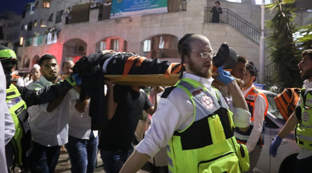 2 Dead Over 210 Injured In Synagogue Bleacher Collapse In West Bank