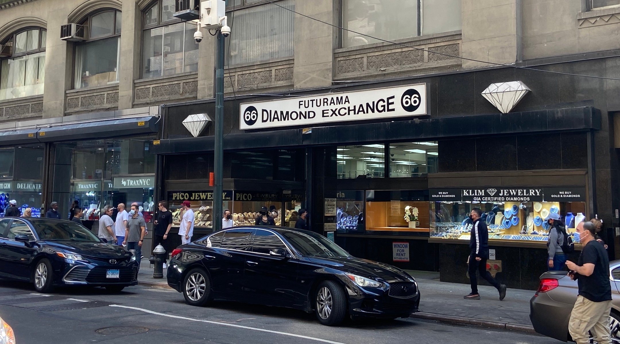 A view of a street in New York's Diamond District