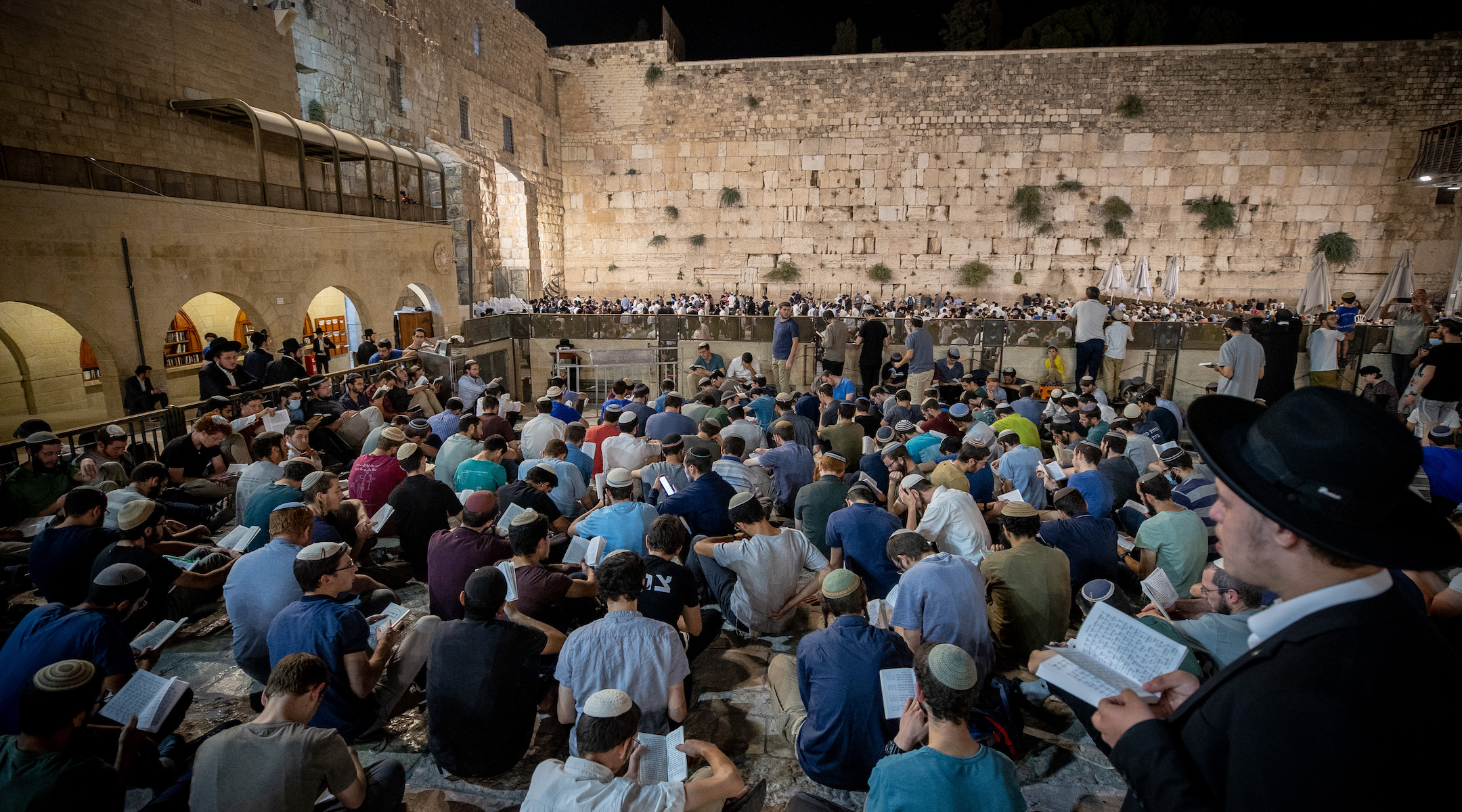 Western Wall Tisha B'Av