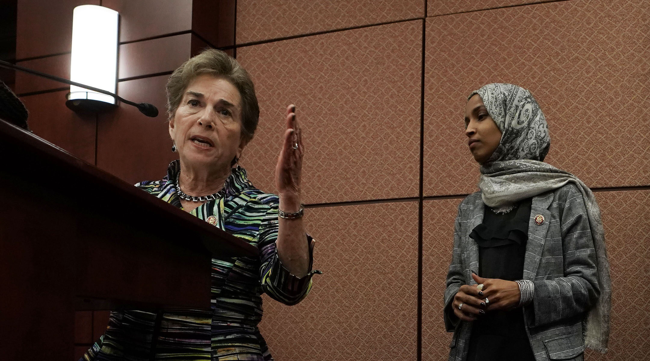 Jan Schakowsky and Ilhan Omar at press conference