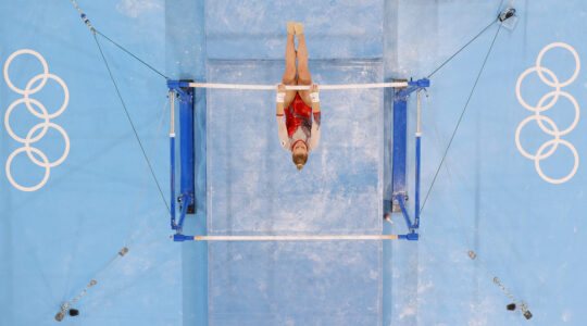 Lilia Akhaimova uneven bars