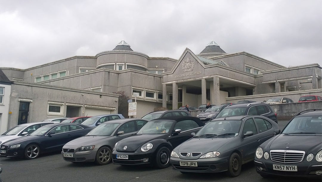 The Truro Magistrate's Court in Truro, UK. (Wikimedia Commons/Steven Haslington)