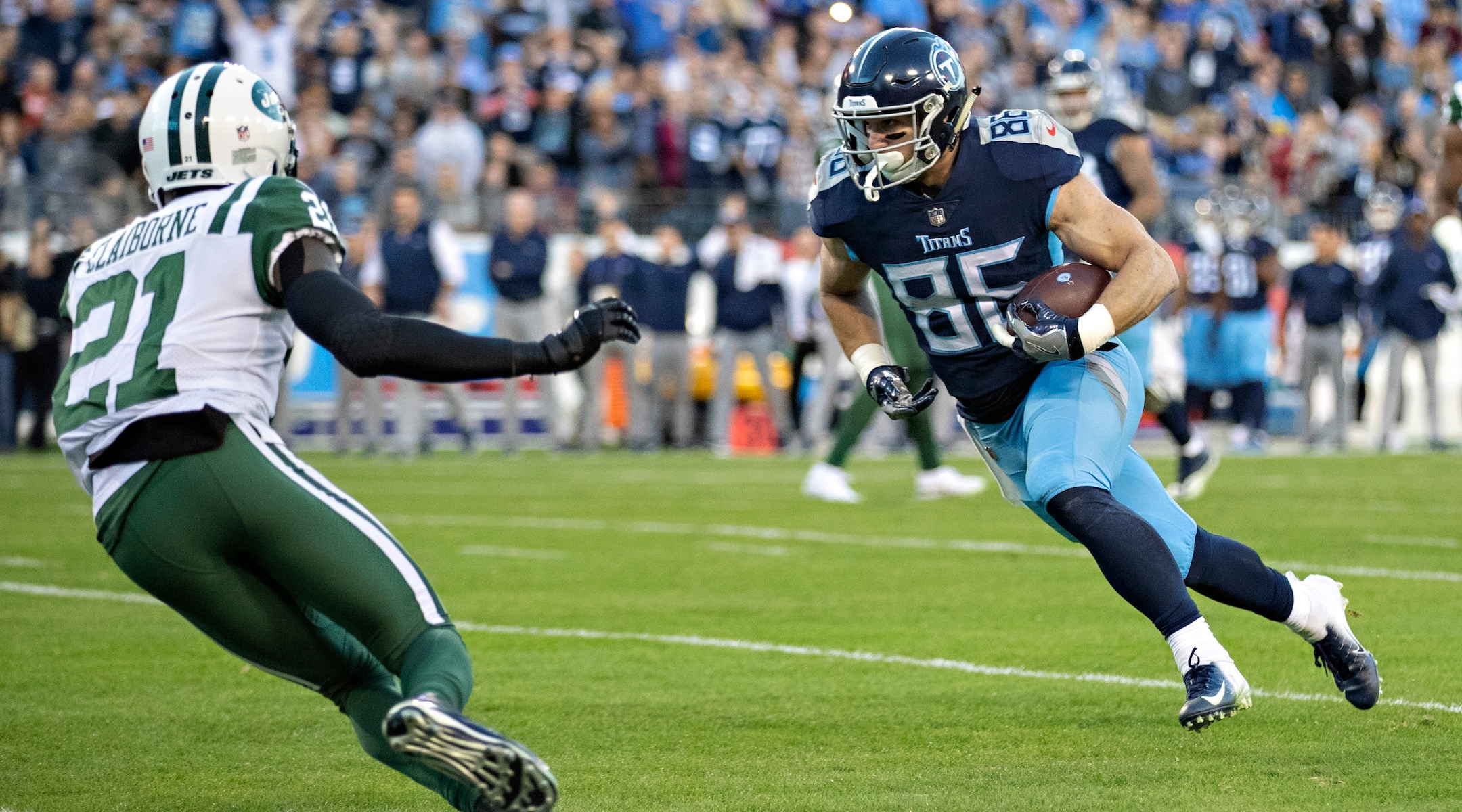 Anthony Firkser scoring a touchdown