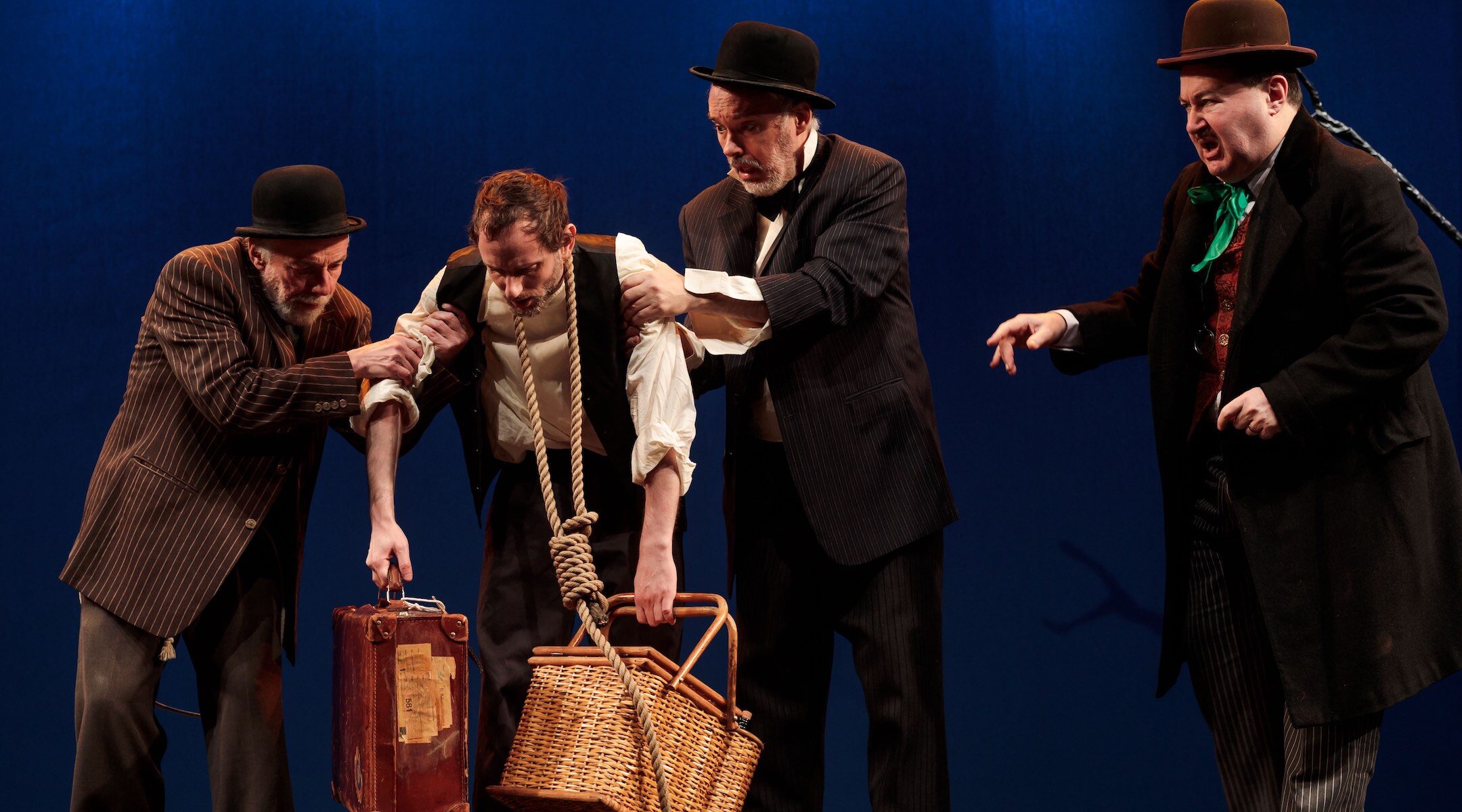 A scene from the Yiddish version of "Waiting for Godot"