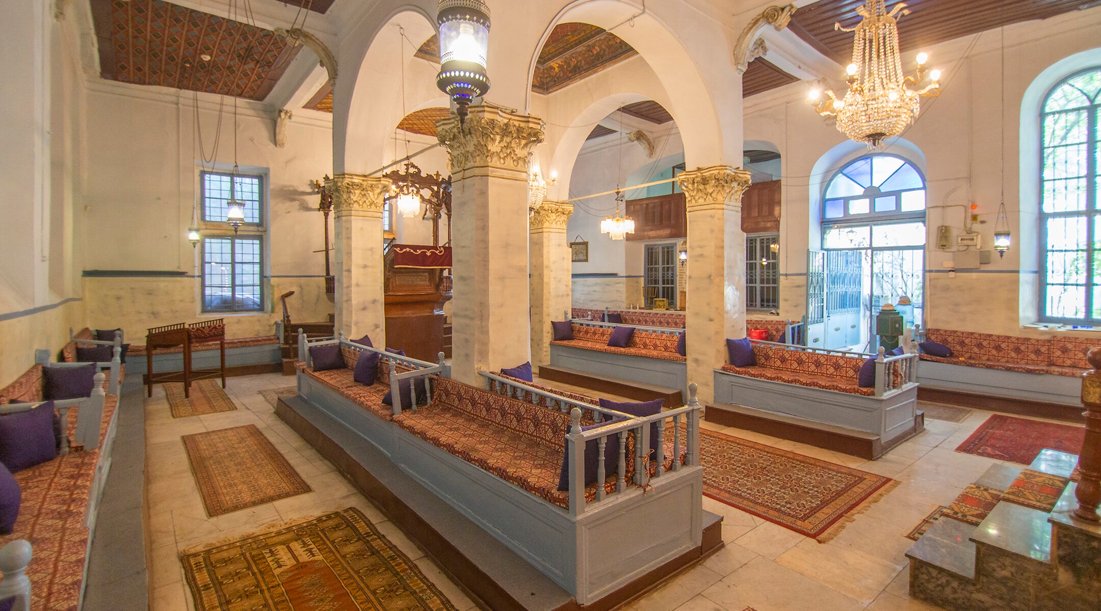 Shalom synagogue