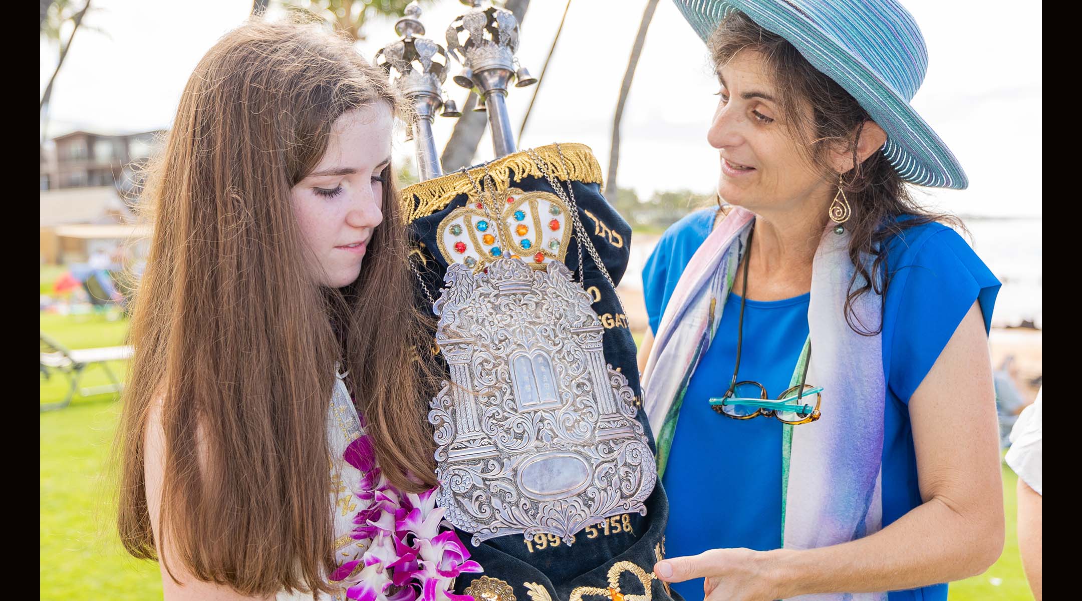 Sandra Razieli and Teva Goldstein.