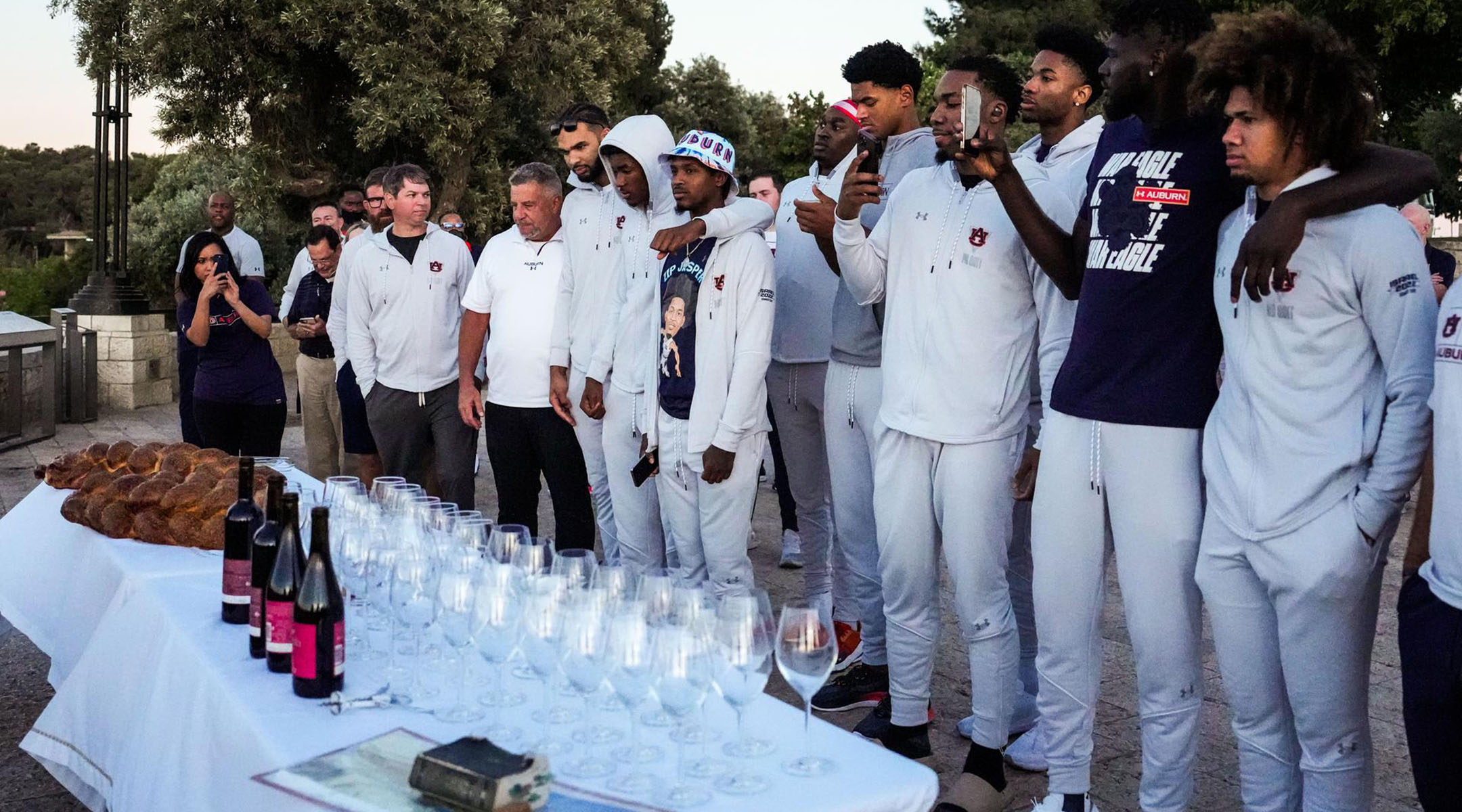 Auburn University's men's basketball team.