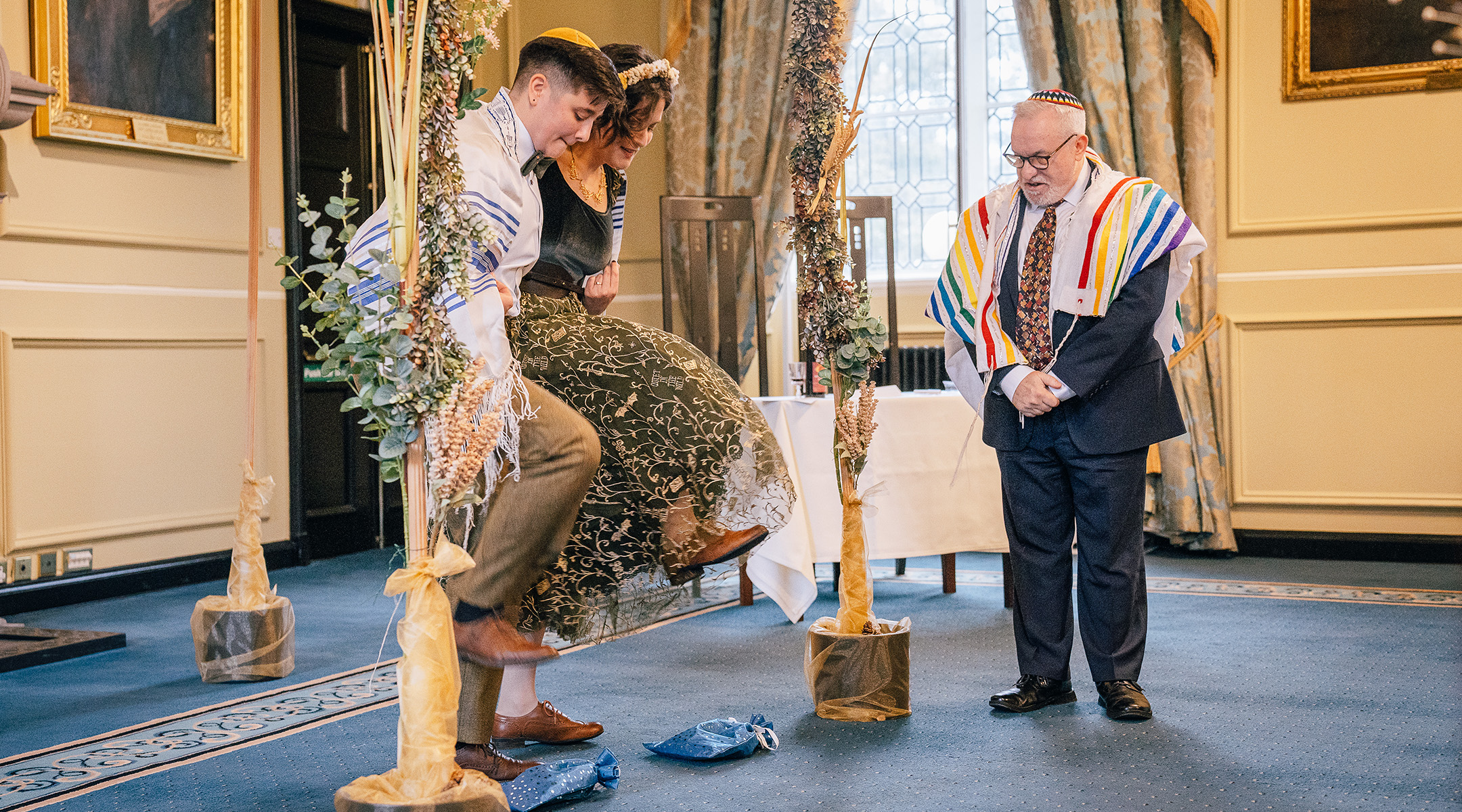In Edinburgh, the couple found a welcoming Jewish community, where, they said, many of the younger community members are queer. (Fern Photography)
