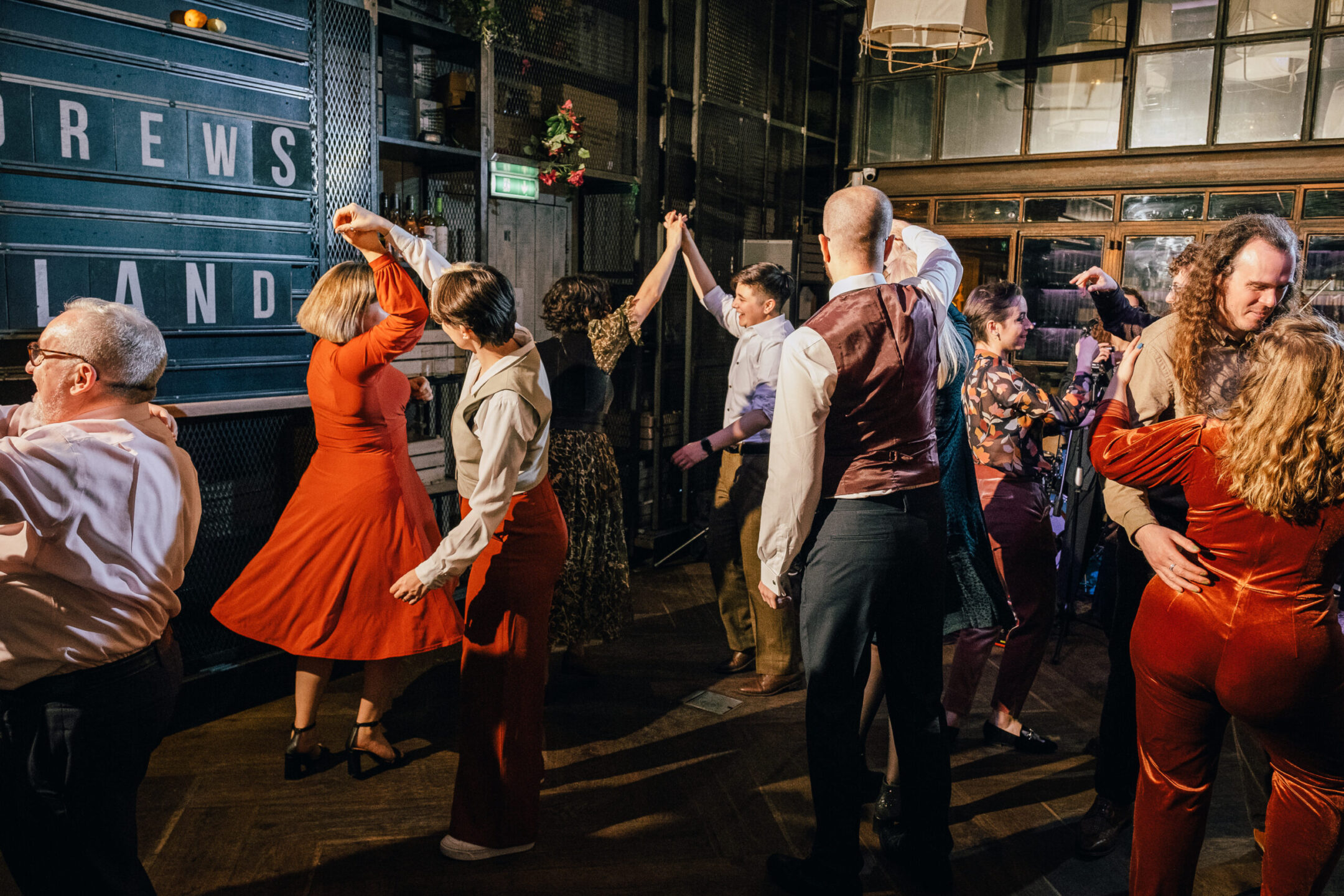 Guests danced a traditional Scottish jig called a ceilidh as well as the Jewish hora. (Fern Photography)