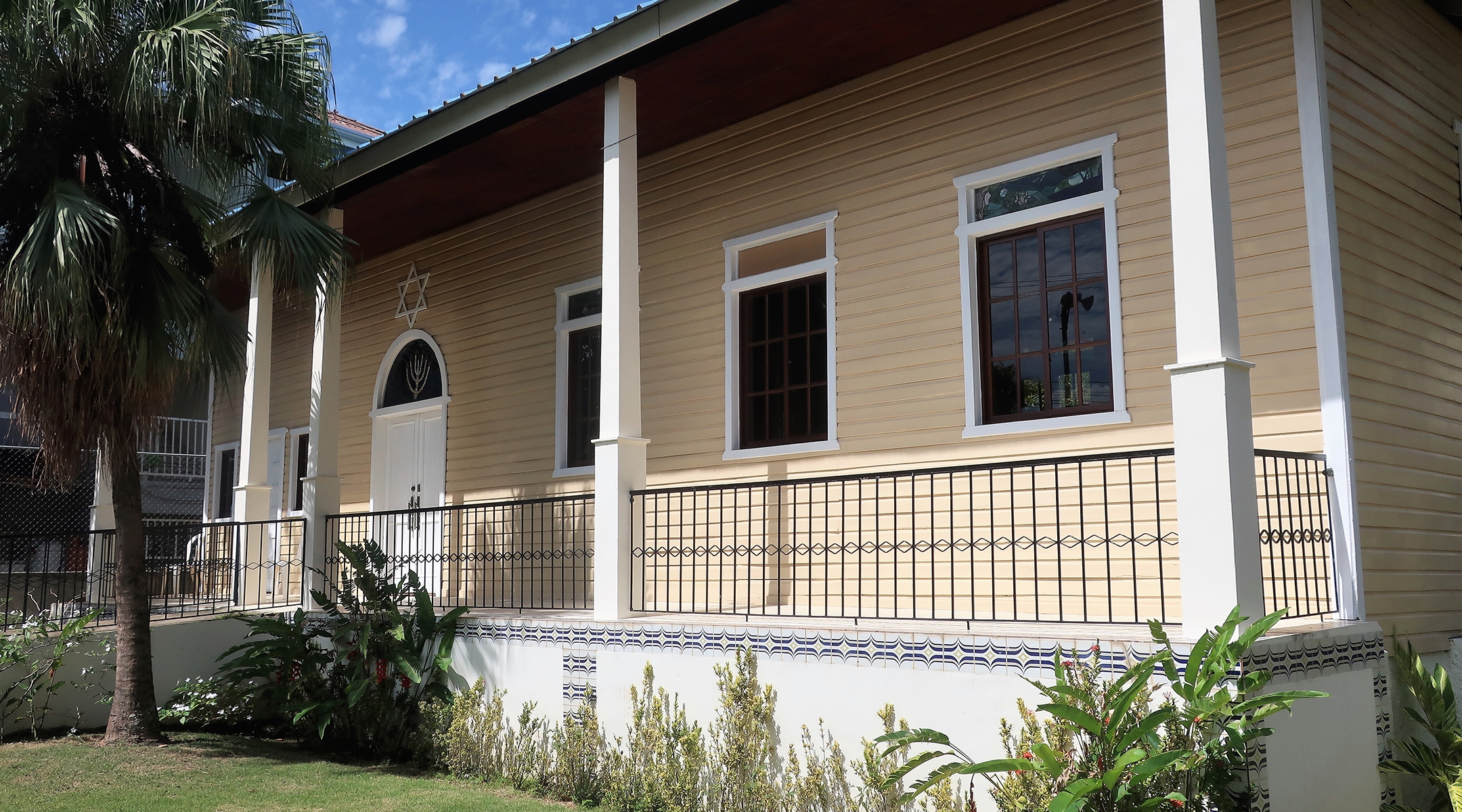 La Sinagoga de Sosua in the Dominican Republic served the spiritual needs of the Jewish refugees who found a safe haven in Sosua during the Holocaust. It’s now open only for the high holidays. (Dan Fellner)