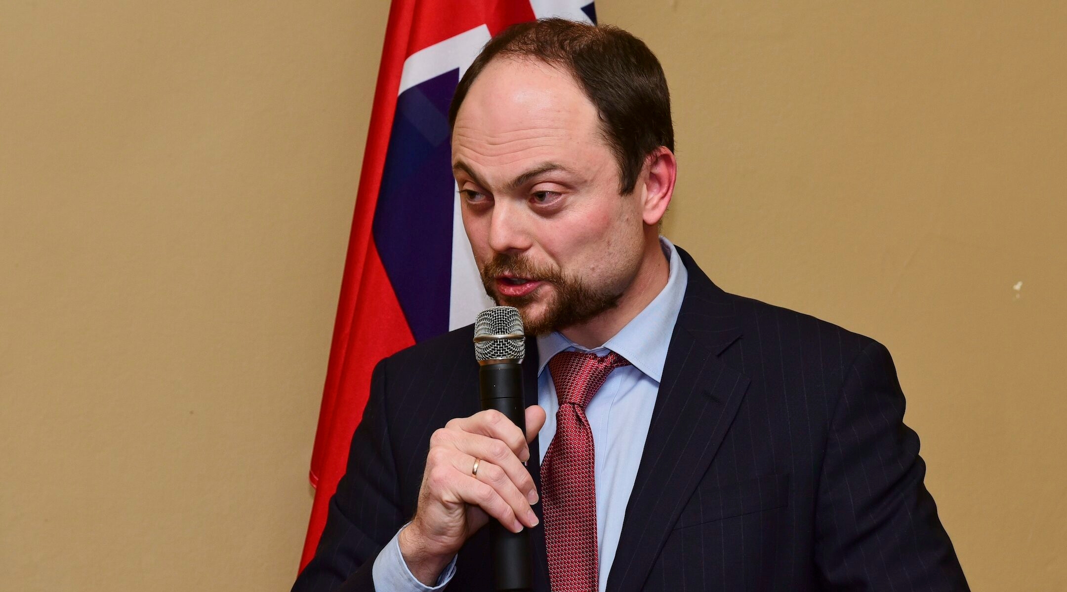 Vladimir Kara-Murza, pictured in Toronto in 2018, has been sentenced to 25 years in prison in Russia. (Mykola Swarnyk/Wikimedia Commons)