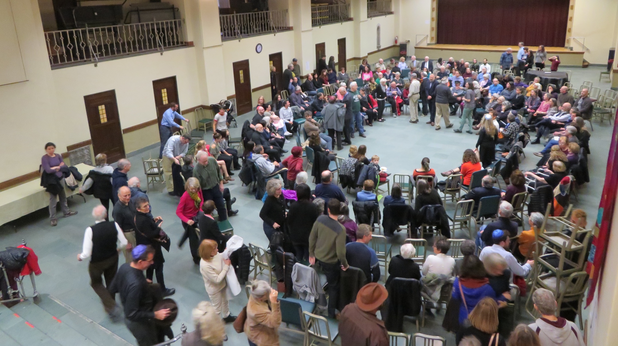 Dor Hadash congregants meet at East Liberty Presbyterian Church the day after a gunman massacred 11 worshipers at the synagogue where they usually congregated, in Pittsburgh, Oct. 28, 2018. (Ron Kampeas)