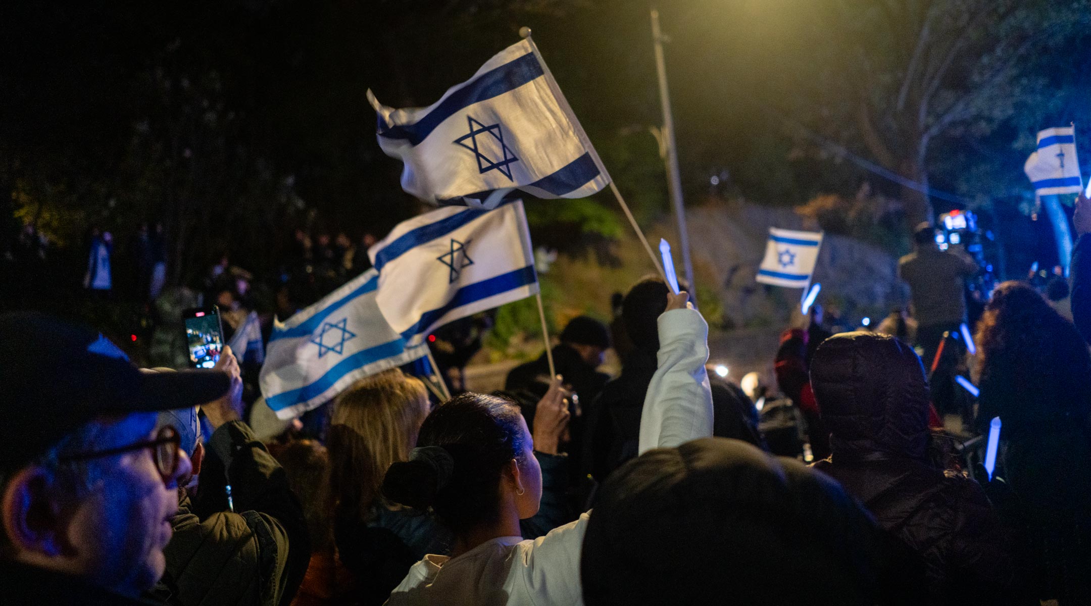 A rally in support of Israel and Hamas hostages held next to Central Park on the Upper West Side of Manhattan, Nov. 6, 2023 (Luke Tress)