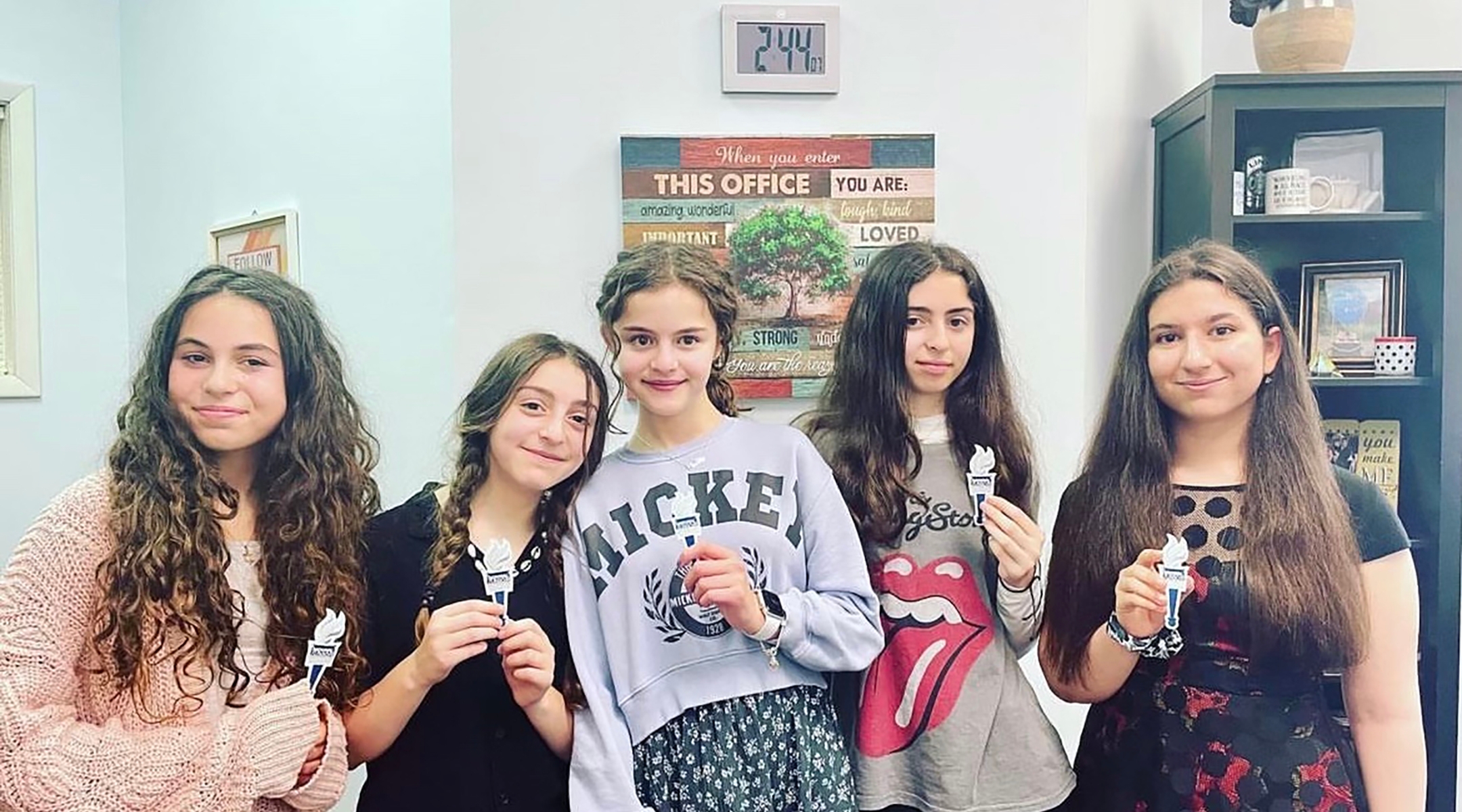 When their Jewish day schools closed, these teens had to learn to adjust