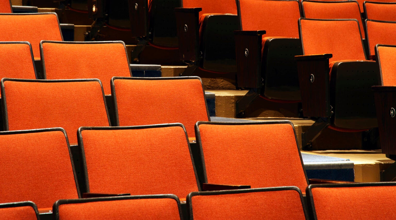Canadian Jewish federation ‘dismayed’ by theater’s decision to postpone