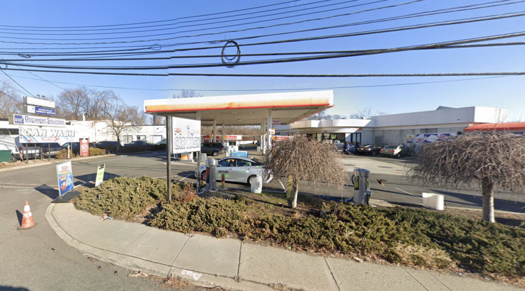 A screenshot of the google maps view of the Super 4 Seasons car wash.