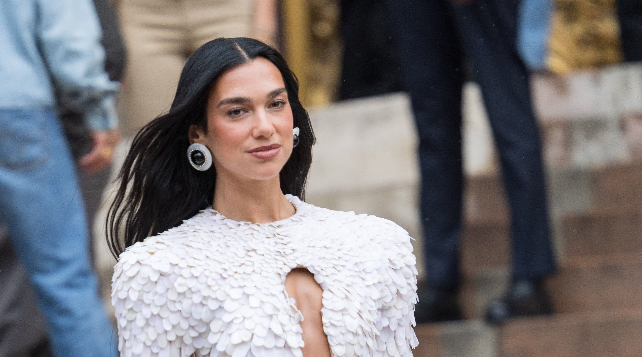 Pop singer Dua Lipa reportedly drops Jewish agent who urged Kneecap’s removal from Glastonbury