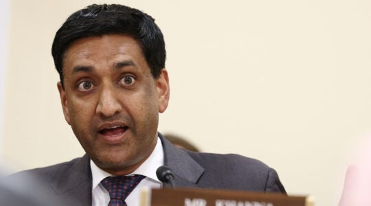 A photo of Ro Khanna speaking.